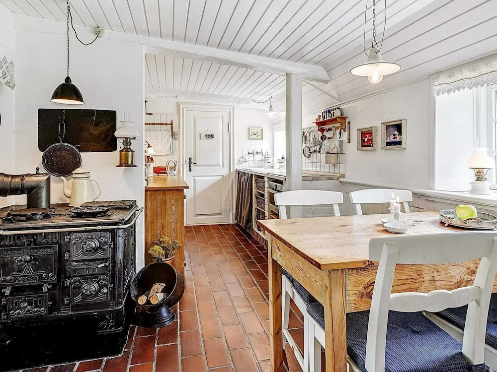 4 person holiday home in Tønder