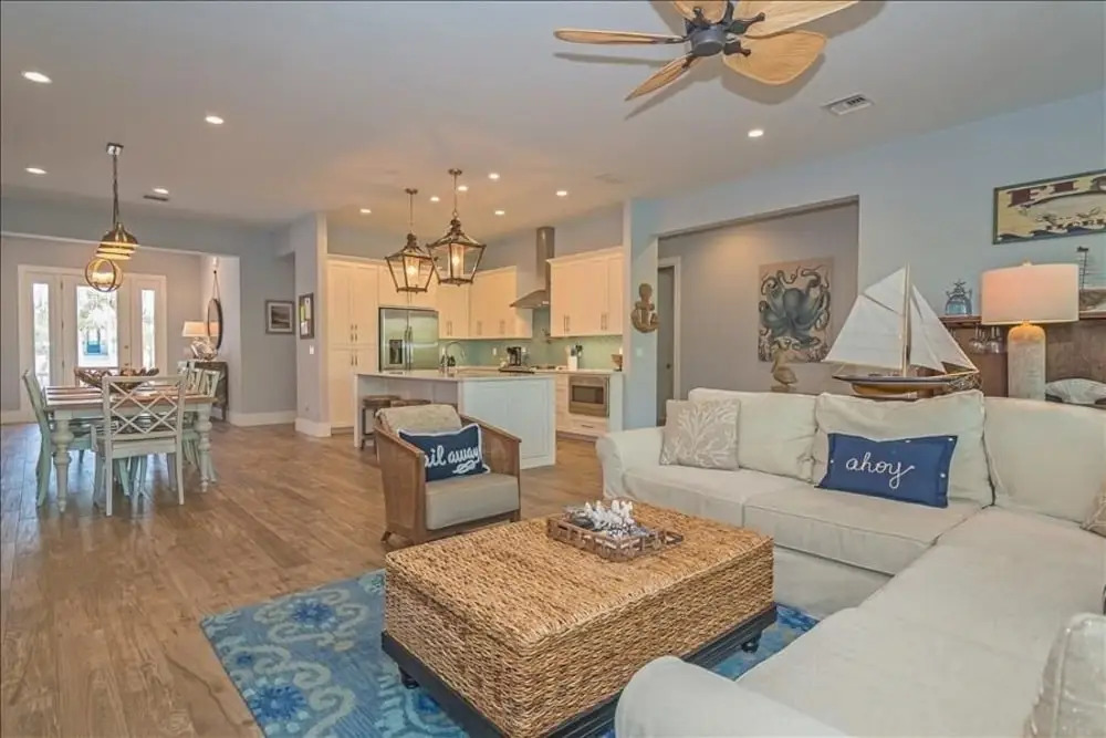 Homes-261 Seabreeze Ct