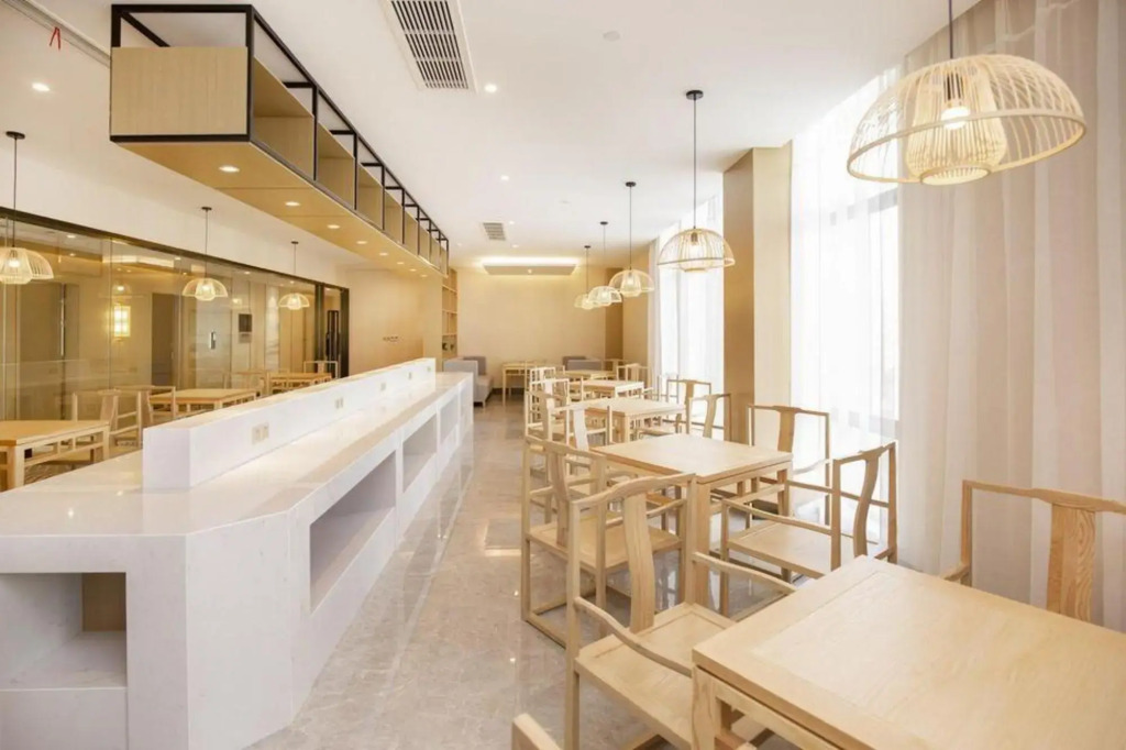 Qingmu Select Hotel (Wuhu Fangte Two, Three and Four Store)