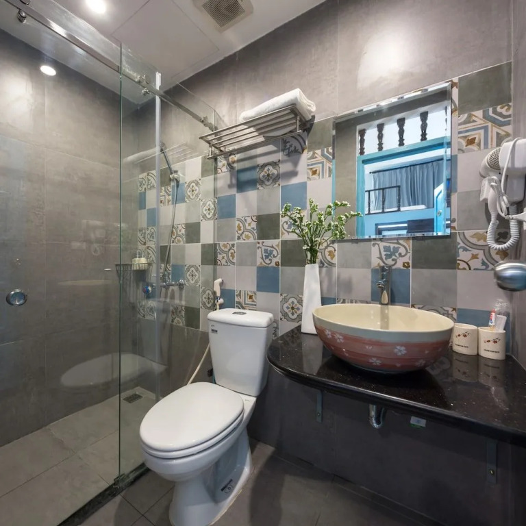 Centraltique Homestay