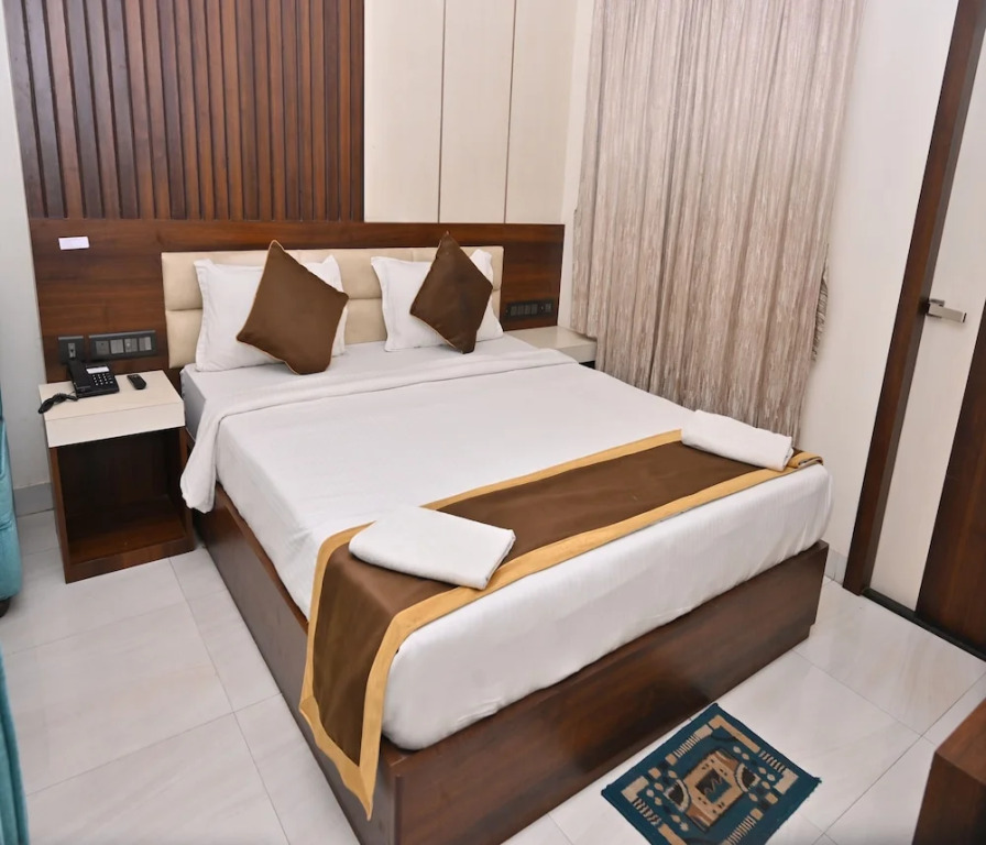 Hotel Silver Land New Digha with Rooftop Pool