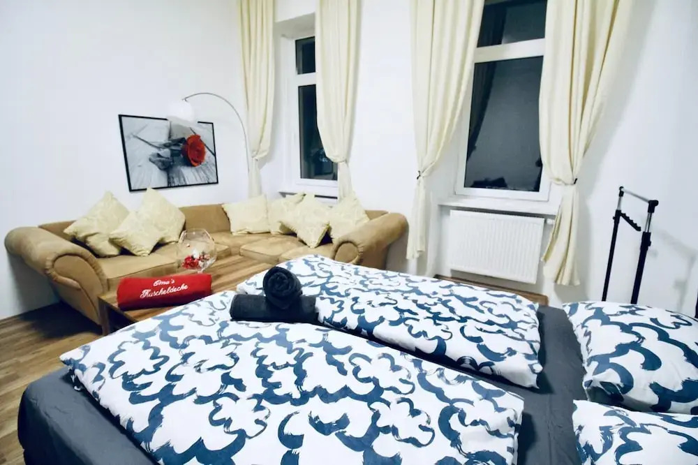 Cozy 2BR Apartment Near Augarten