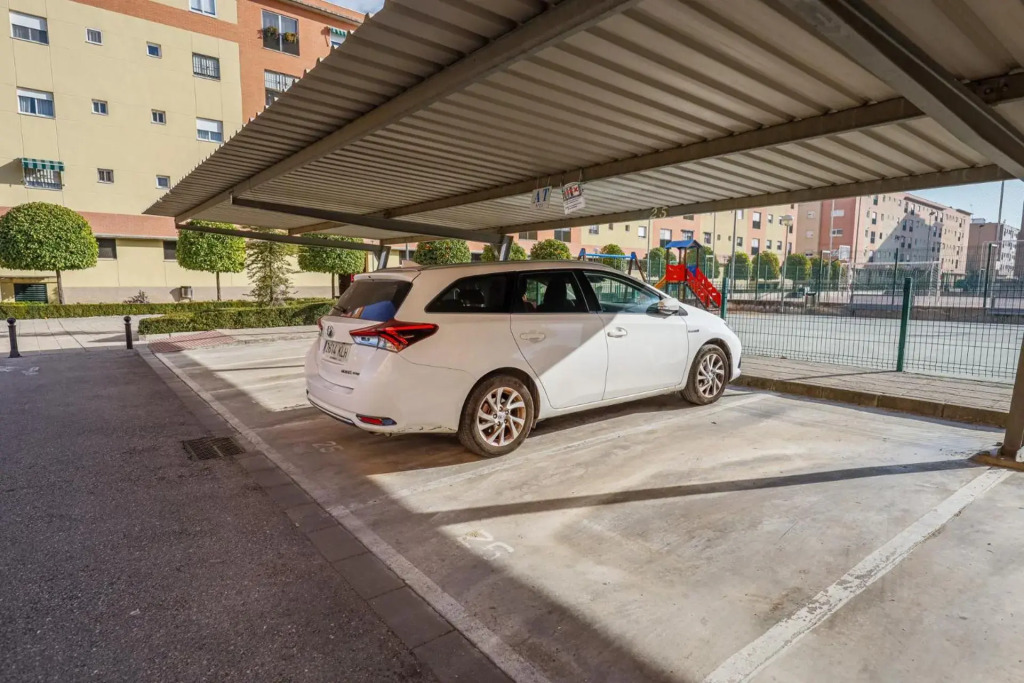 Descanso-elegancia en Sevilla Parking Gratuito