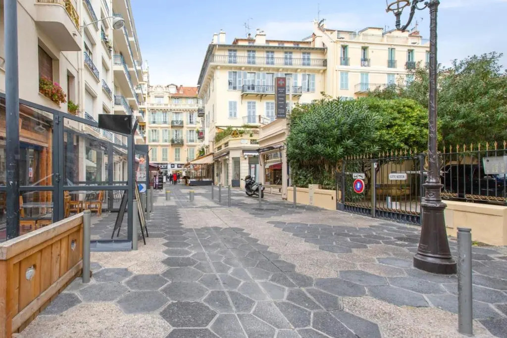 Calm studio at the heart of Nice Gold Square 3 min to the beach - Welkeys