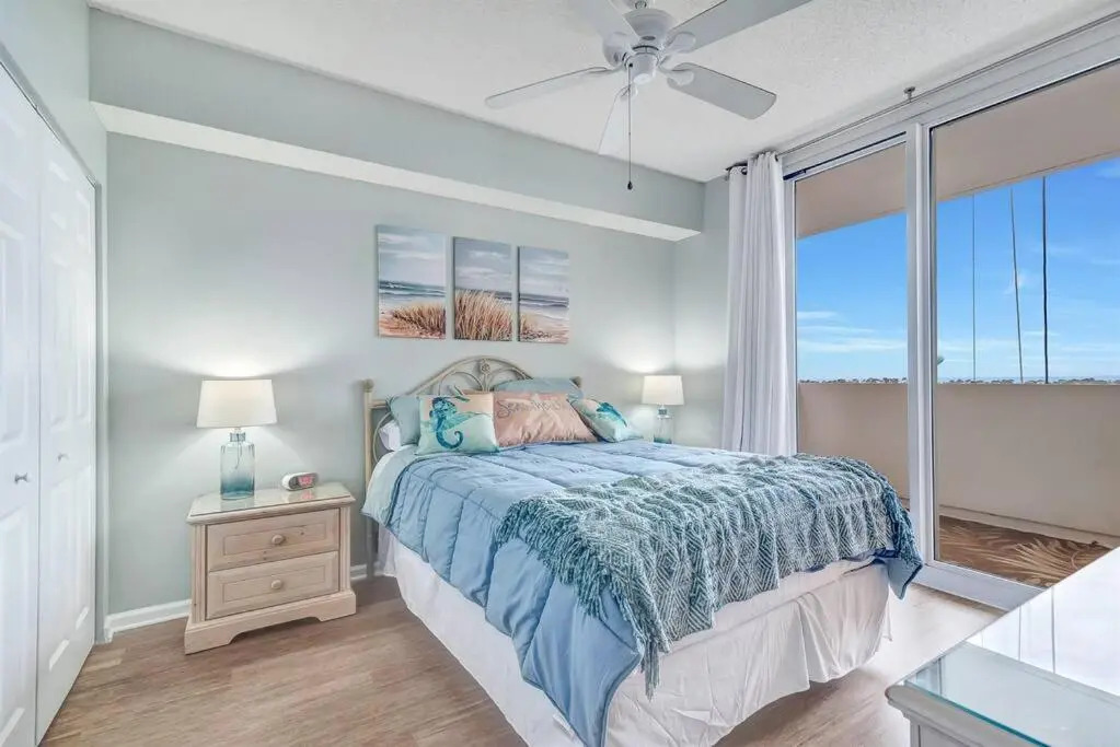 Avalon 810 - Large Corner Unit w/ Wrap Around Balcony & Gorgeous Beach Views