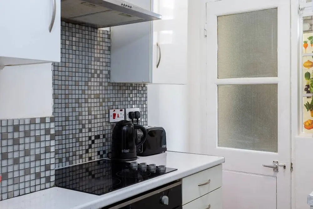 2 Bedroom Apartment Near Queensway And Bayswater
