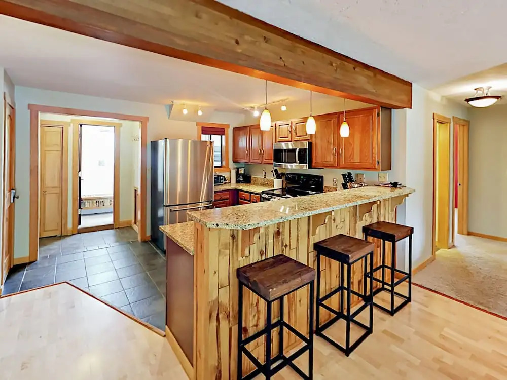 30 E Viking Dr Condo A101 3 Bedrooms 2 Bathrooms Condo