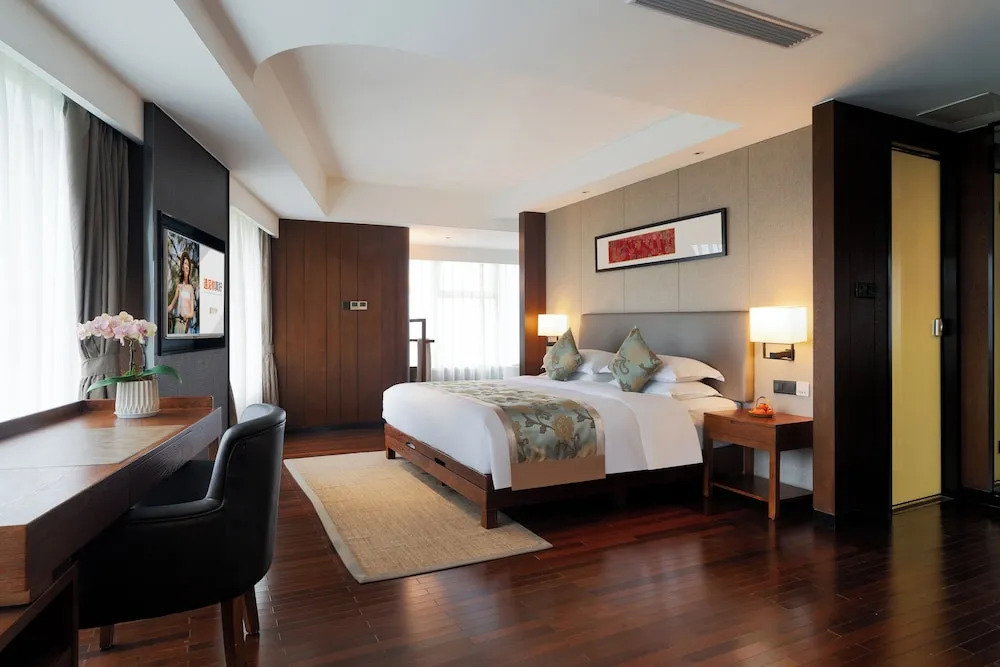 Zehe Hotel