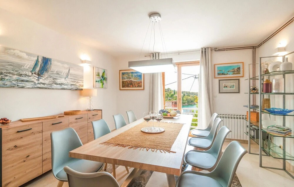 Beautiful Home In Supetar