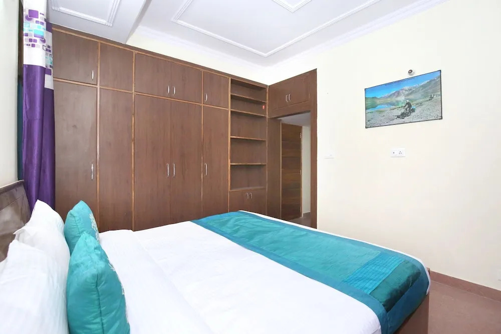 OYO 10975 Home Modern 2BHK Sector 6 New Shimla