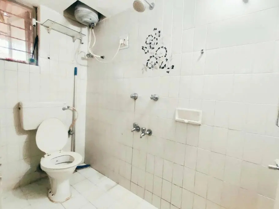 Prime Location-2mnts Baga-calagt Beach-Lovly House
