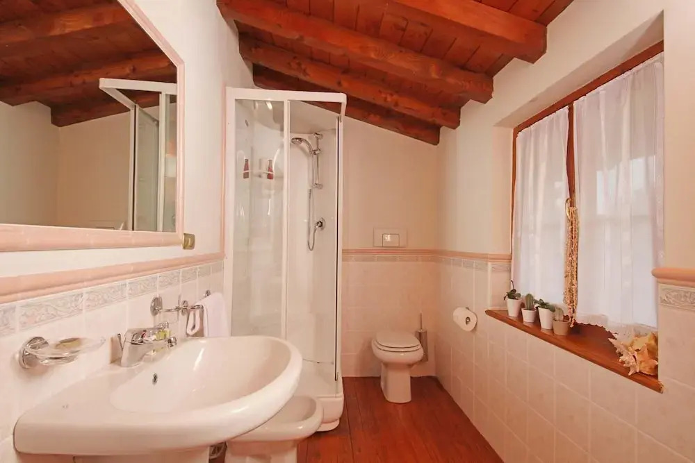 Villa Girasole in Polpenazze del Garda