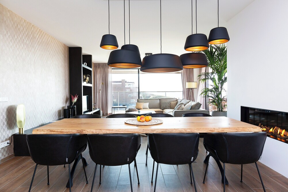 Chic Apartment for 8 With Seaview