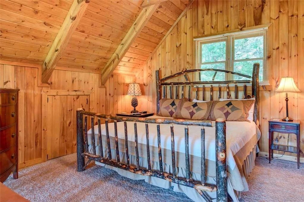 Scenic Solitude 1 Bedroom Home with Hot Tub