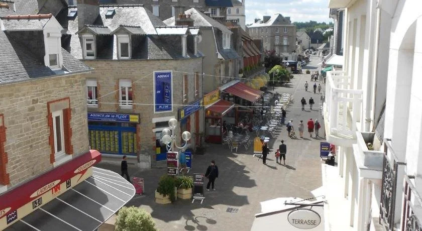 Hotel Les Arcades