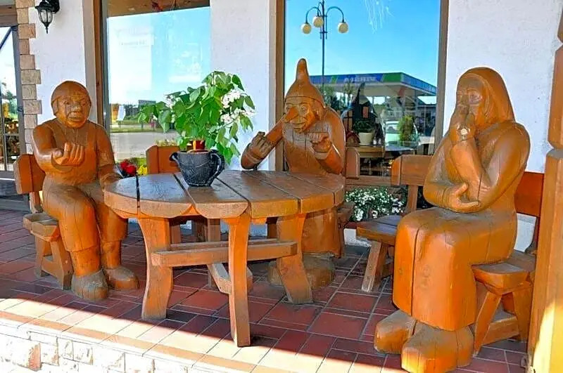 Raganas Ķēķis Hotel