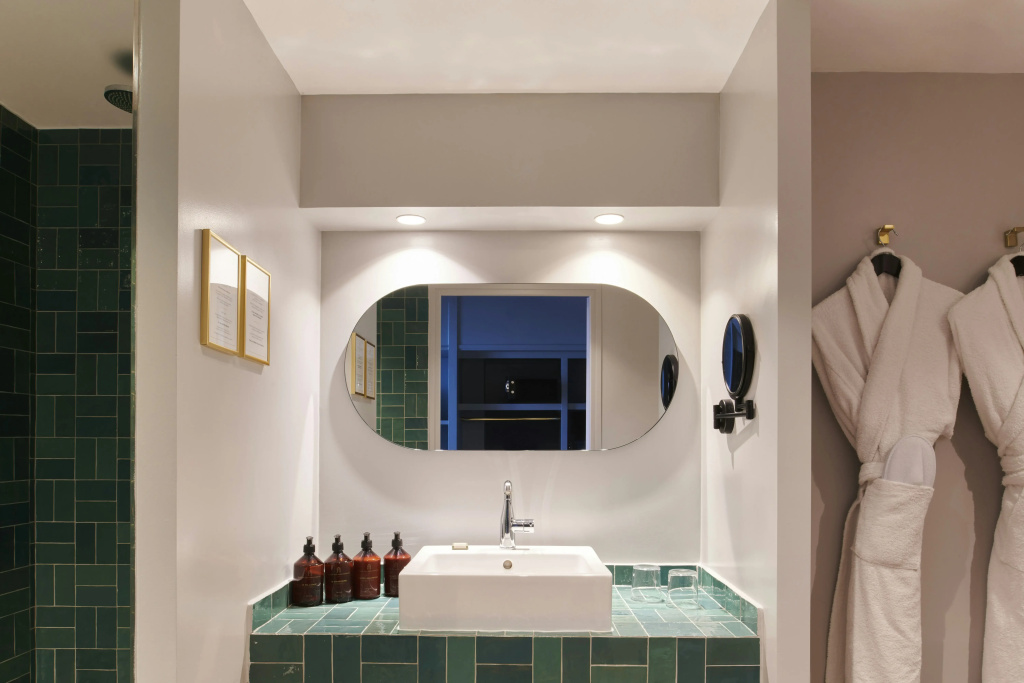 Maison des Ambassadeurs, a Small Luxury Hotels