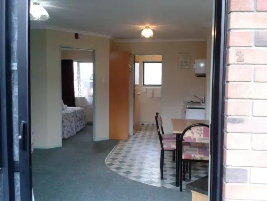 Ulster Lodge Motel