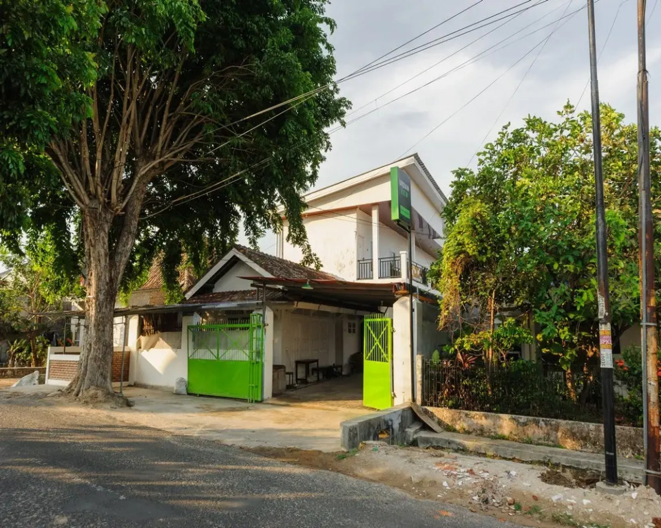 Urbanview Hotel Betego Syariah Enggal by RedDoorz