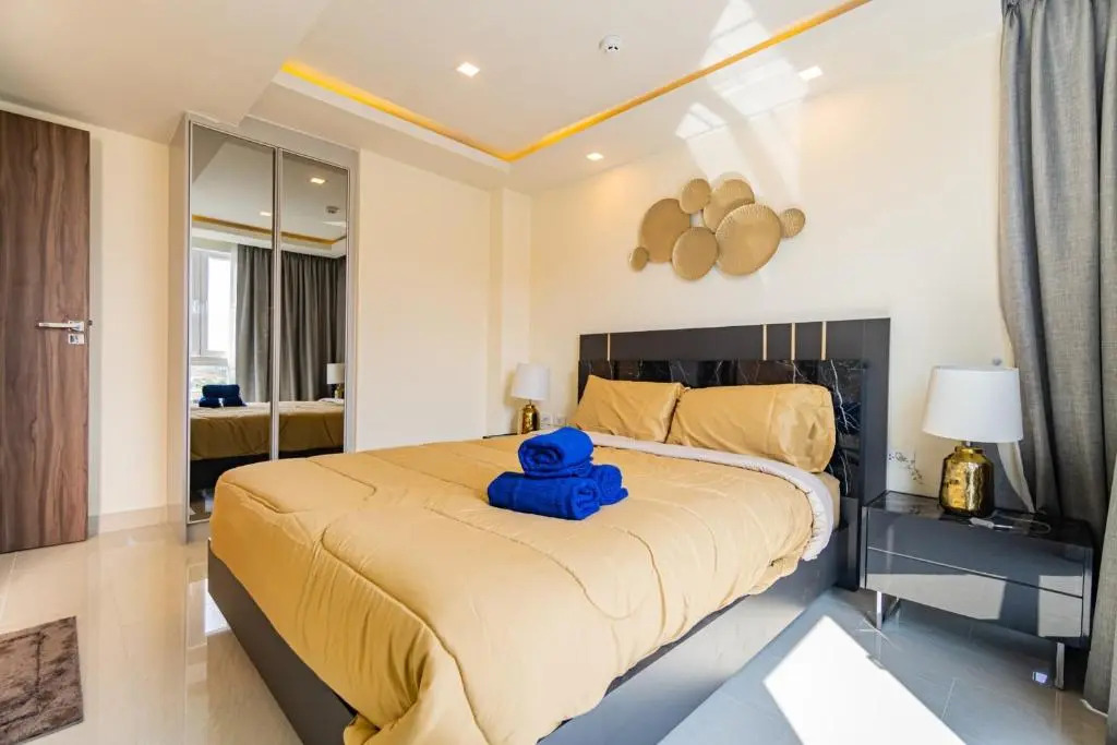 Centara Avenue Residence by Patsamon