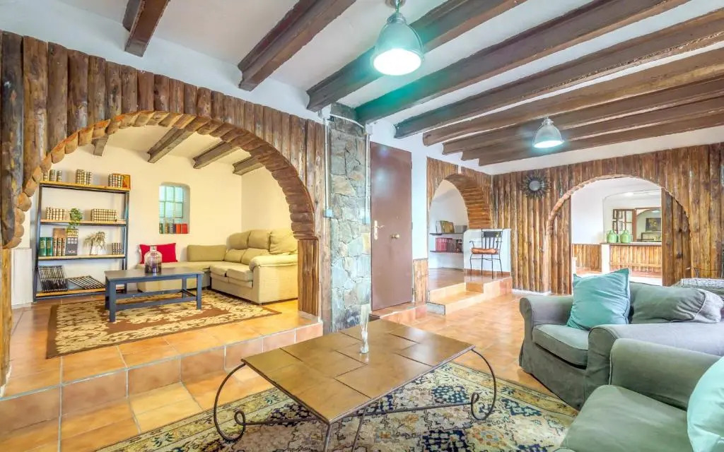 House With 5 Bedrooms in Can Trabal, With Wonderful Mountain View, Enclosed Garden and Wifi - 16 km From the Beach