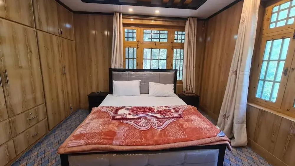 Rus Olive Lodge Skardu