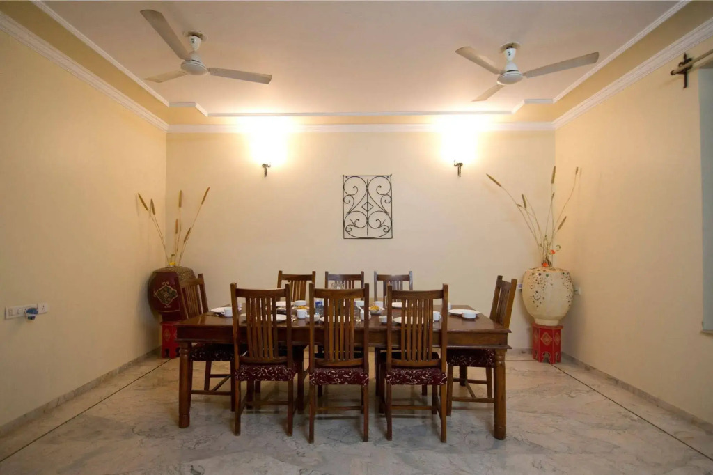 Apnayt Villa - A Luxury Homestay