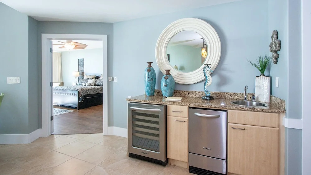 Two Bedroom With Breathtaking Views - Unit Crc0616