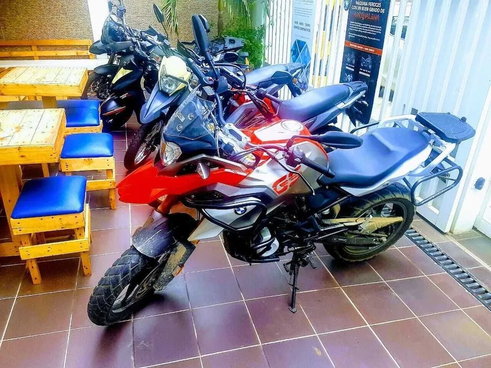 Bike and Dive Hostel