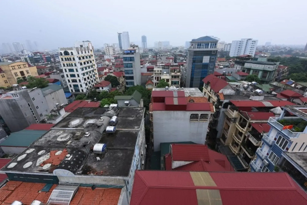 Poonsa Hoang Quoc Viet 2