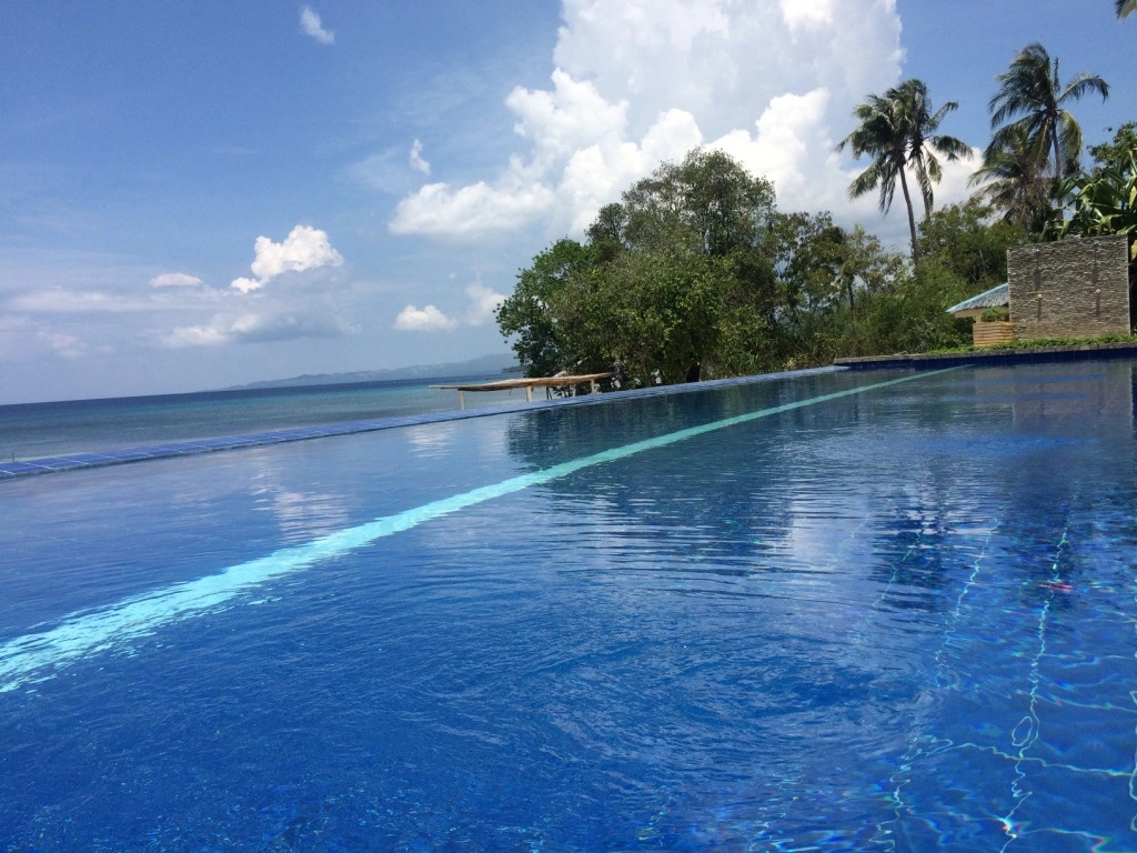 Blue Wave Inn Beach Resort & Restaurant