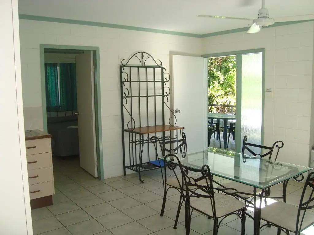 Coral Reef Apartments