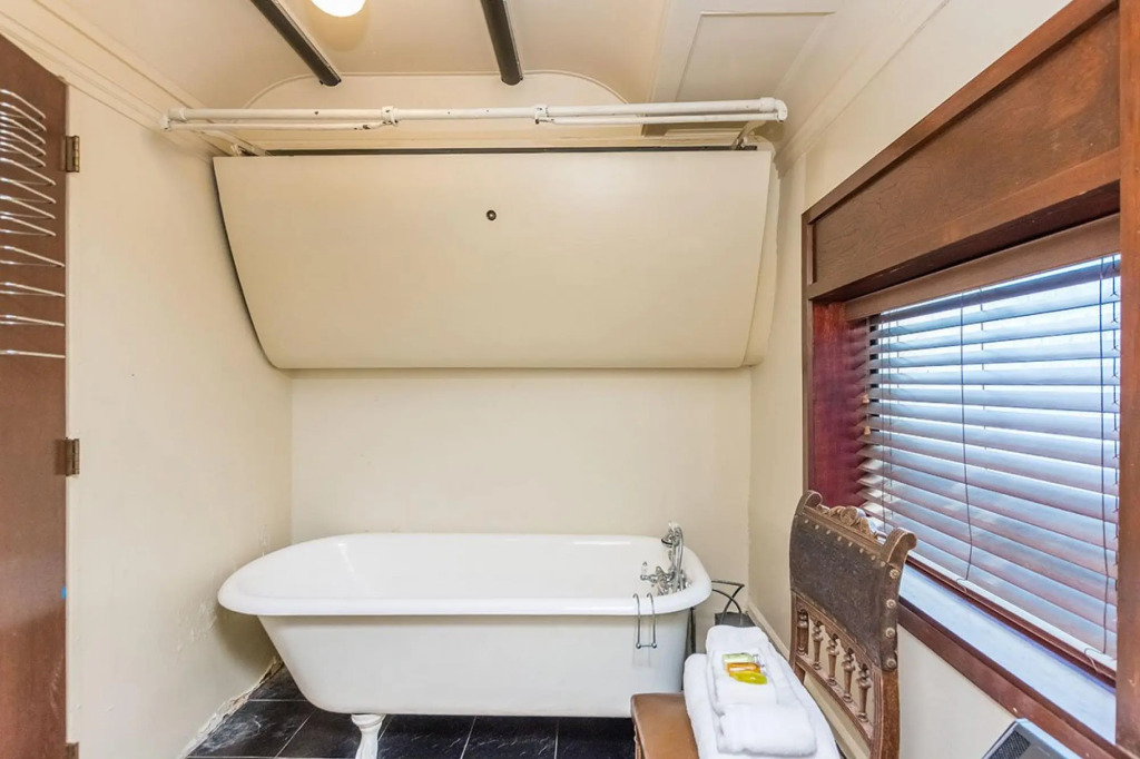 Pullman Train Car