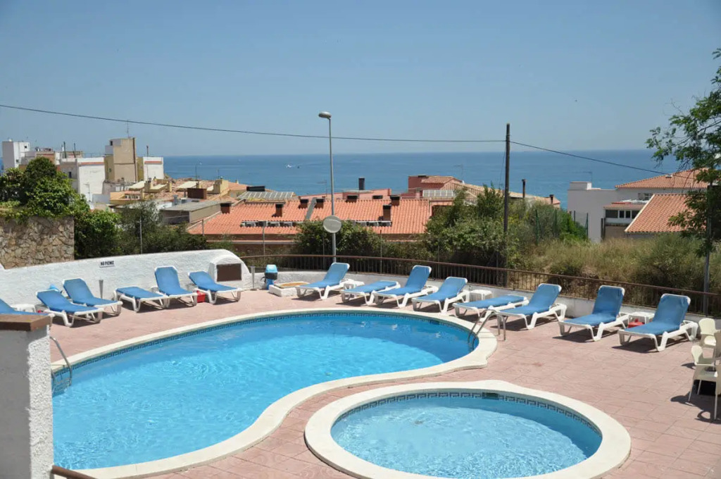 Apartamentos AR Muntanya Mar