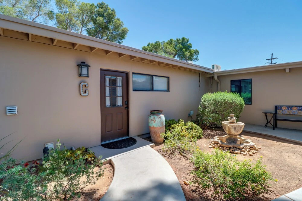 Pet-friendly Tucson Casita: Shared Hot Tub & Patio