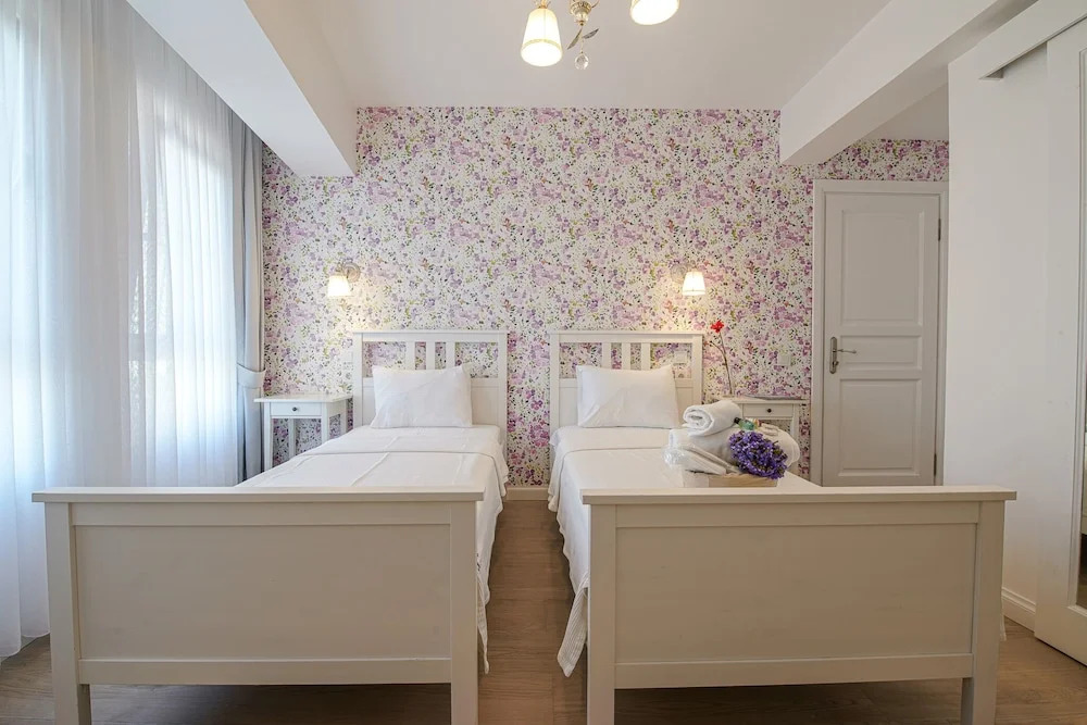 Gelincik Otel