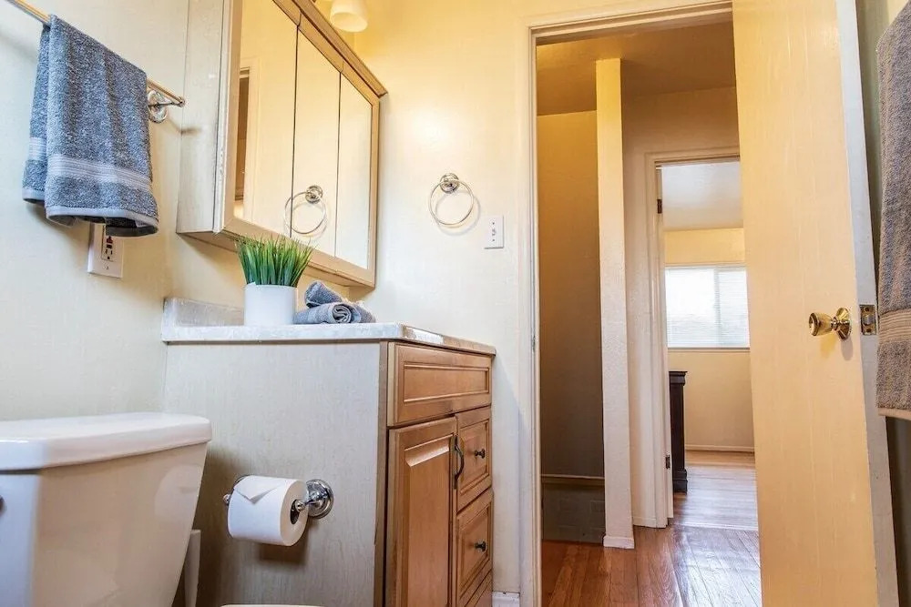 Cozy Richmond Two Bedroom