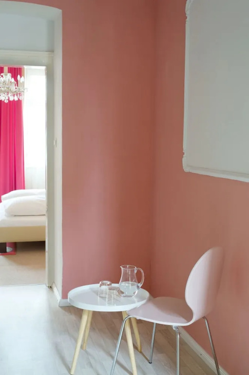 Fink Low Budget Rooms