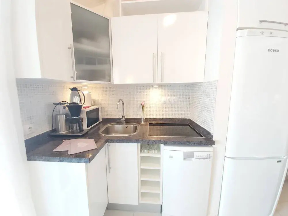 Central Sea View Apartment