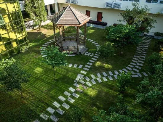 Tianyou Manor