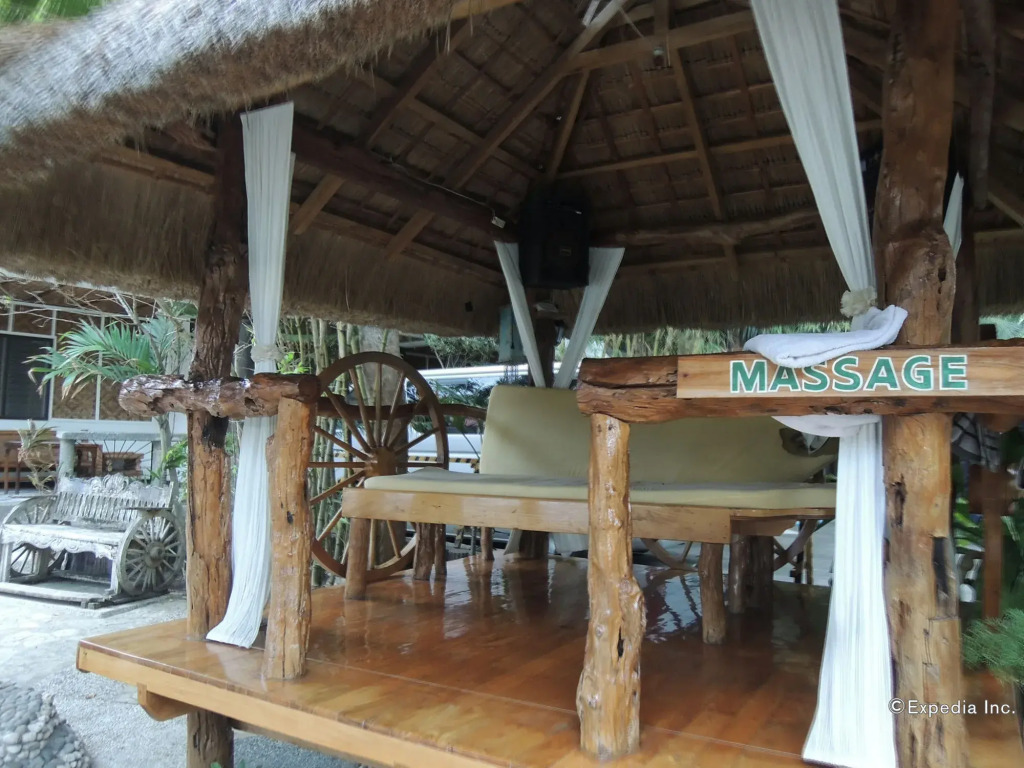Loves Beach & Dive Resort