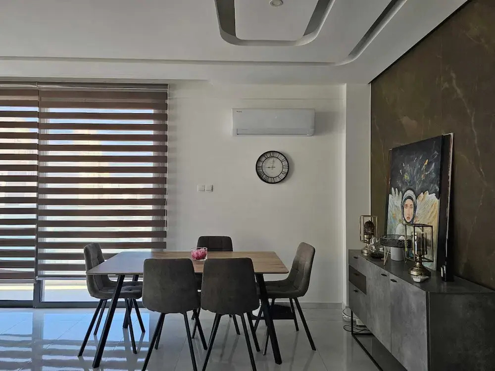 Seaview Business Hub Apartment