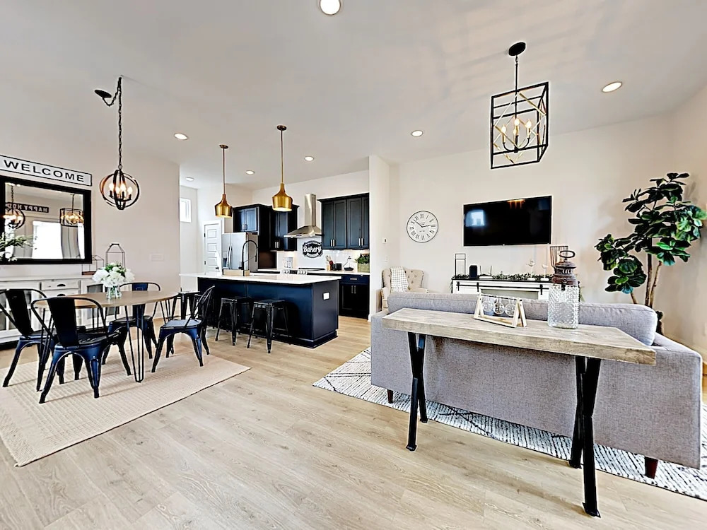 1737 Nashville - 3 Br Townhouse