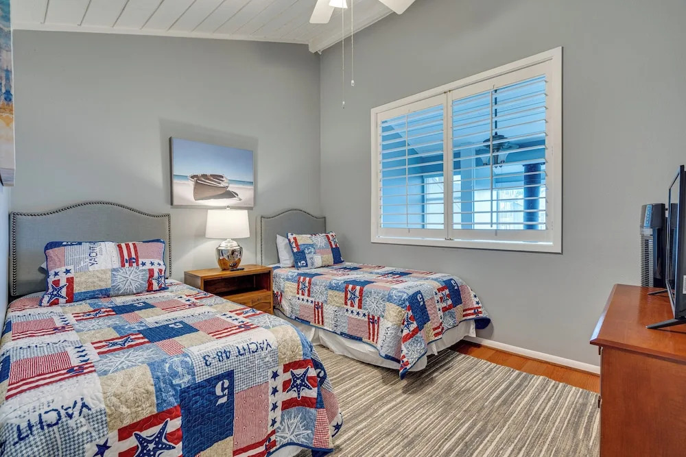 Modern Point Venture Vacation Rental w/ Deck!