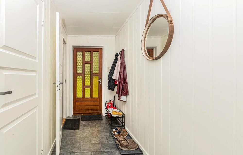 5 Bedroom Pet Friendly Home In Vestnes
