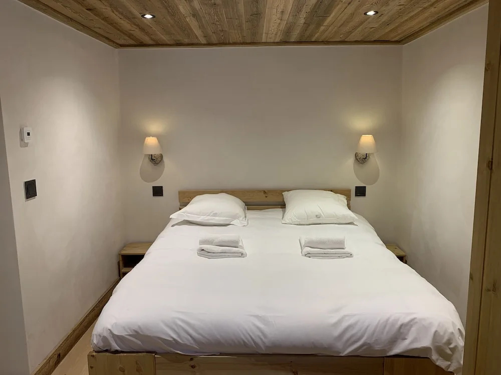 Brand New Chalet, Praz Center, 250m from the cabin