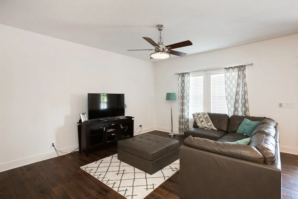 New Nashville House Near Downtown 4 Bedroom Home