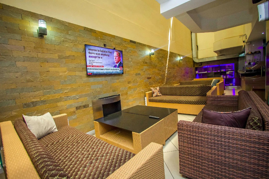 Airport Landing Hotel