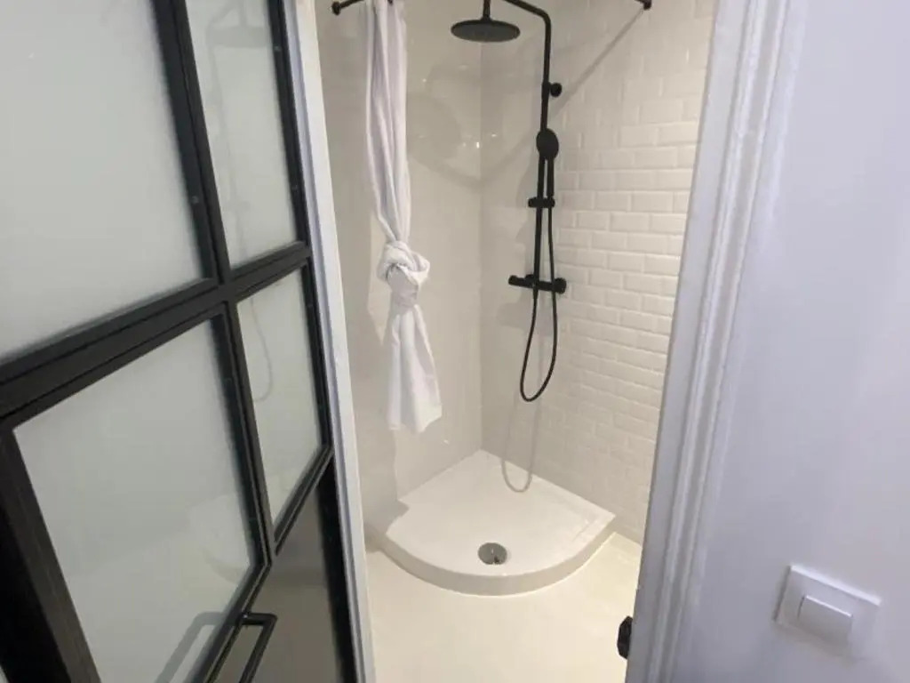 Gîte rénové de charme avec parc, étang, proche de Paris et Versailles - FR-1-527-11