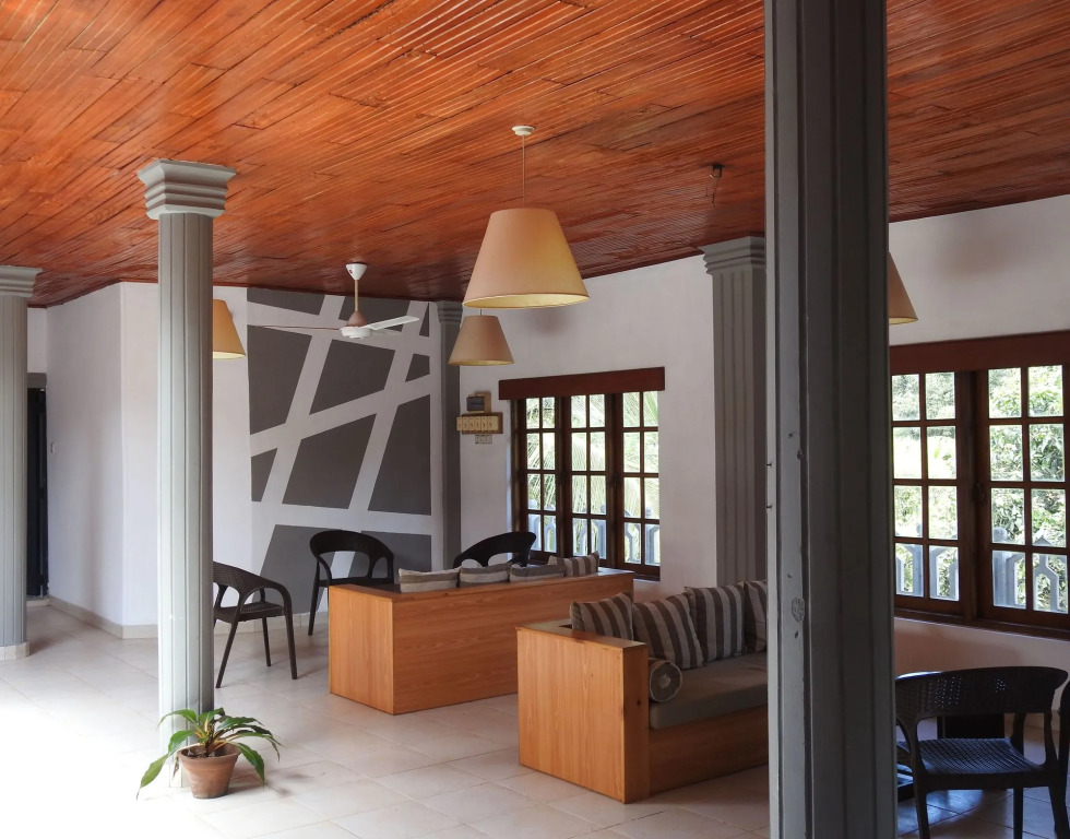 Paradise Inn